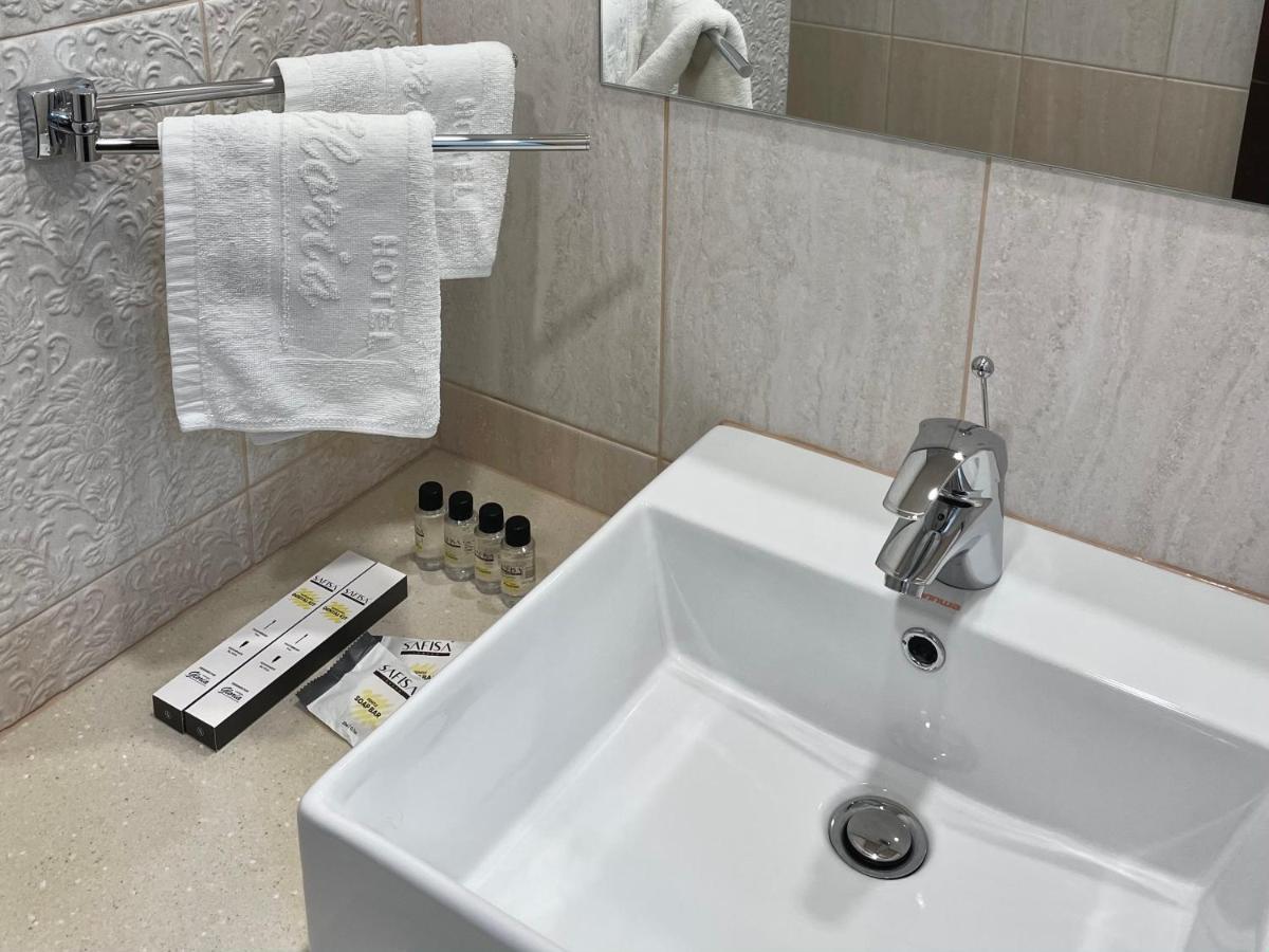 Hotel Gloria Deluxe 博罗沃耶 外观 照片