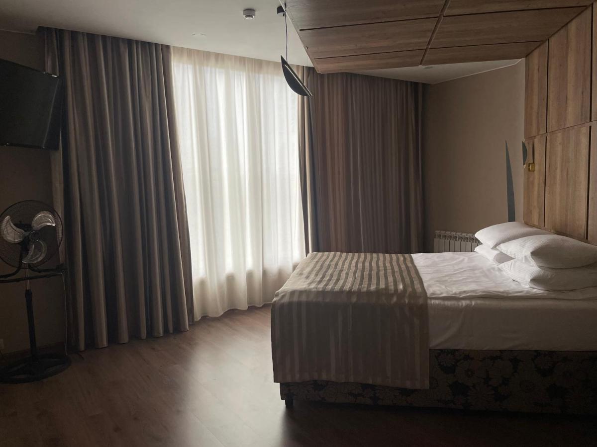 Hotel Gloria Deluxe 博罗沃耶 外观 照片