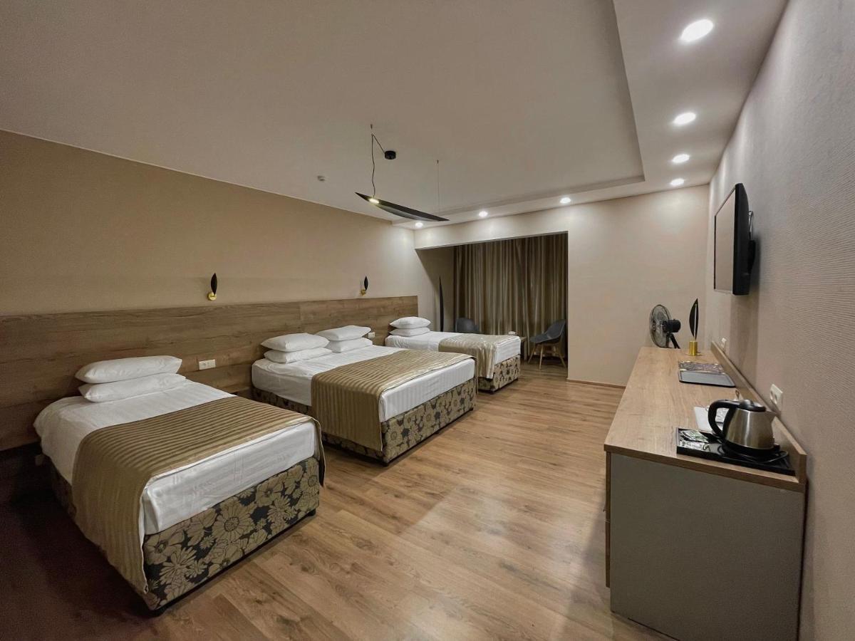 Hotel Gloria Deluxe 博罗沃耶 外观 照片