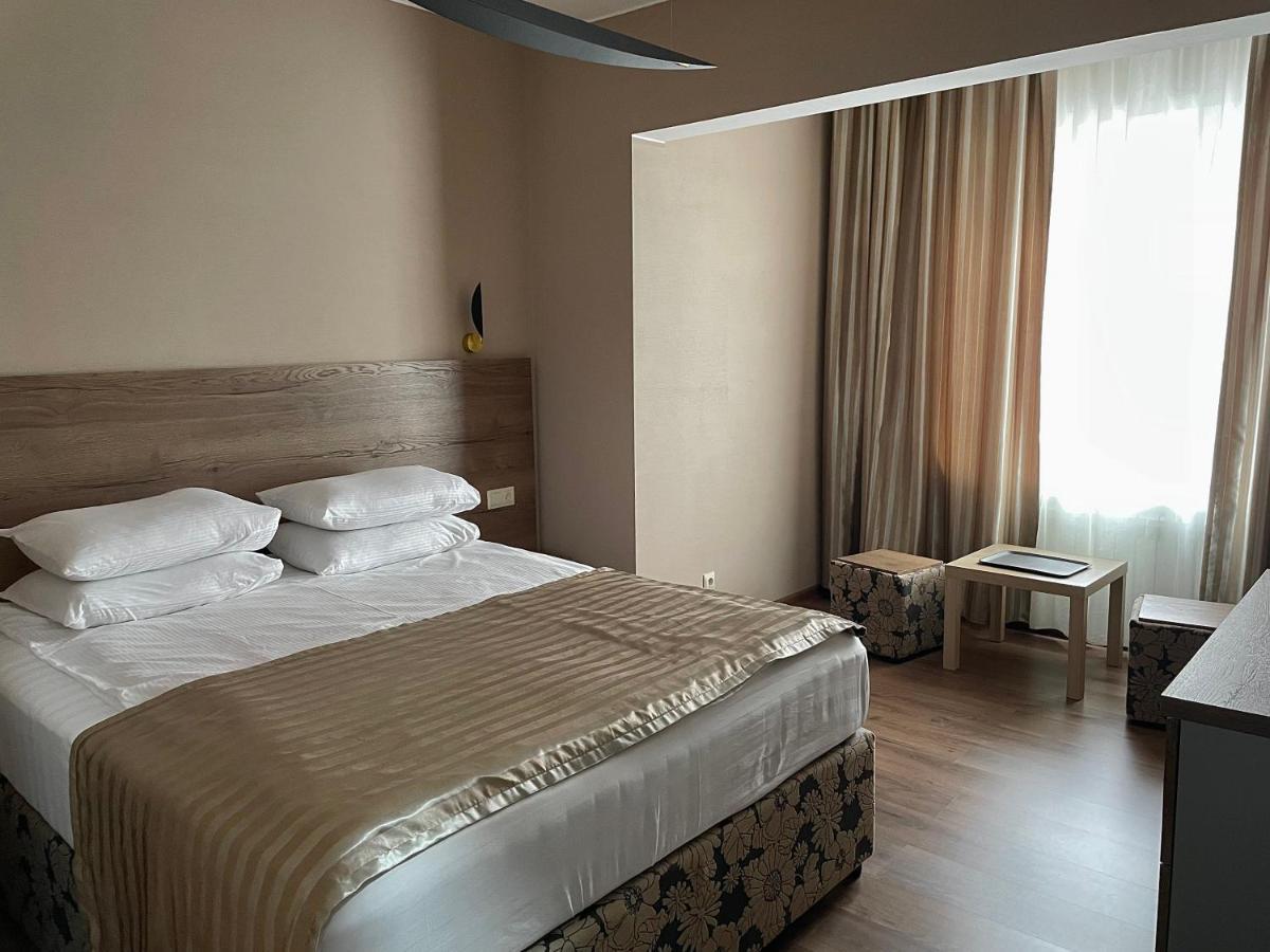 Hotel Gloria Deluxe 博罗沃耶 外观 照片