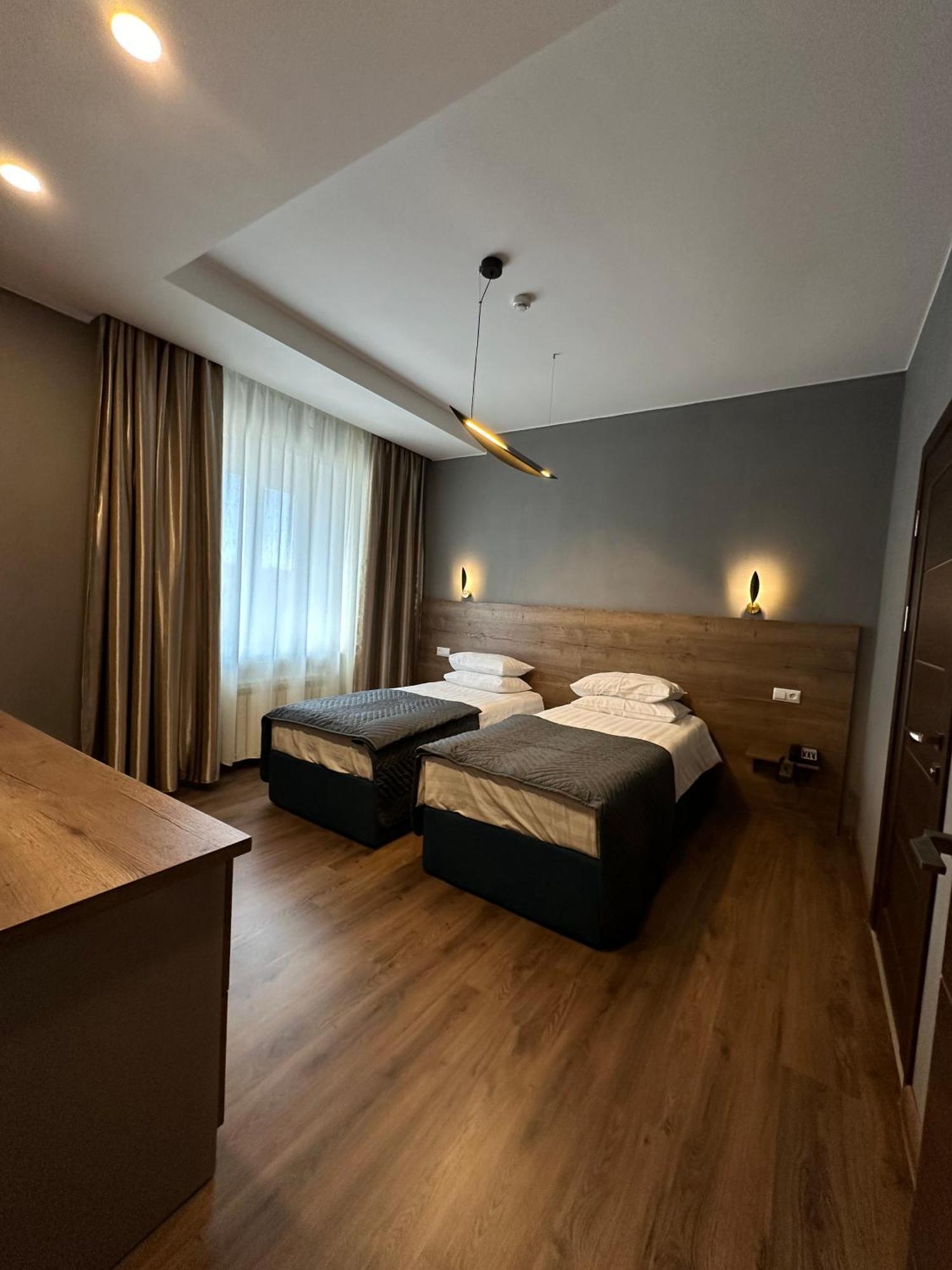 Hotel Gloria Deluxe 博罗沃耶 外观 照片