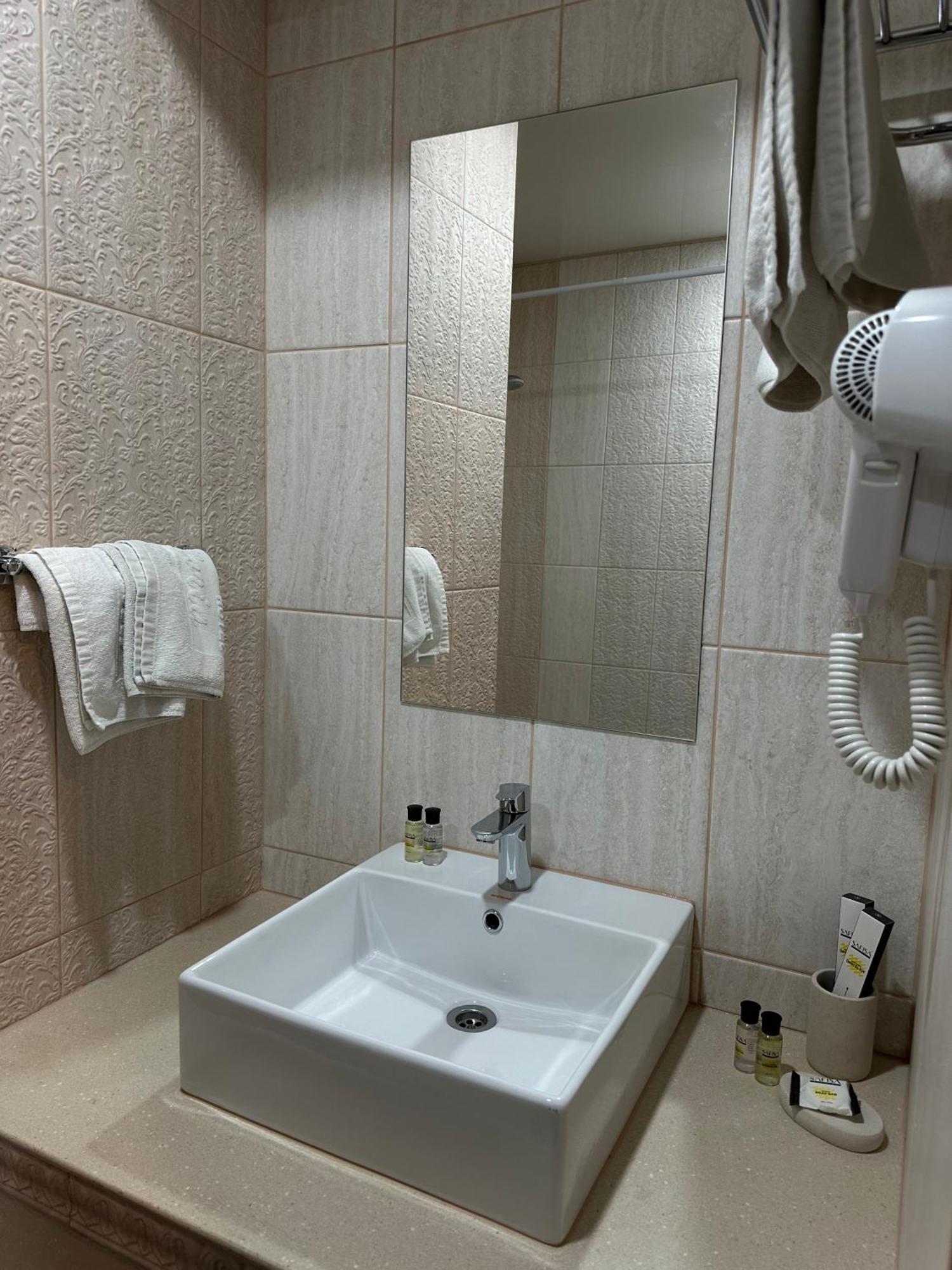 Hotel Gloria Deluxe 博罗沃耶 外观 照片